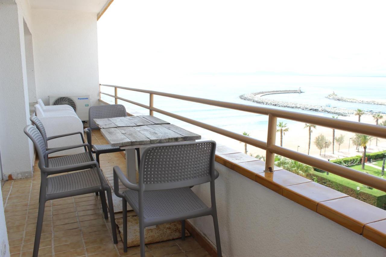 Beautiful Apartment In Front Of Beach, Pool, View Росас Экстерьер фото